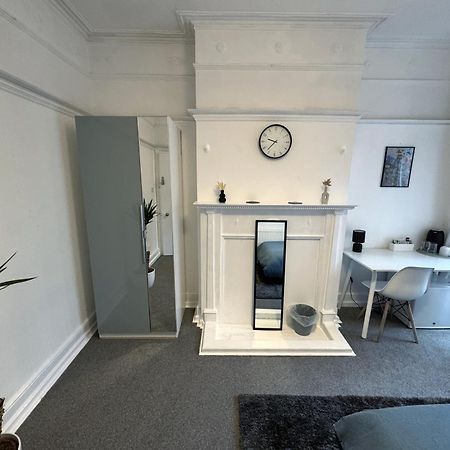 Cosy Double Rooms A Stones Throw From Wembley Stadium London Exterior photo