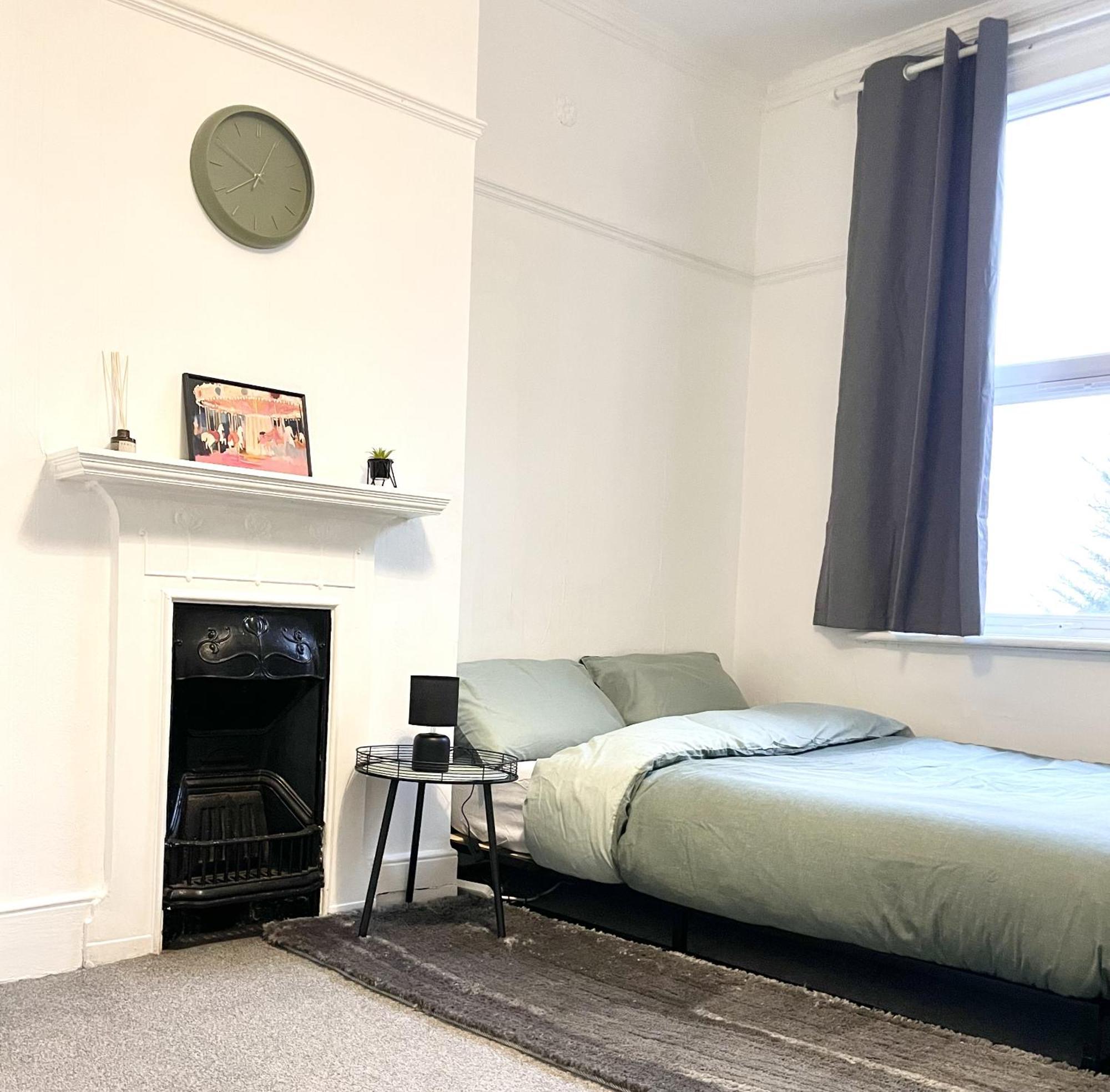 Cosy Double Rooms A Stones Throw From Wembley Stadium London Exterior photo