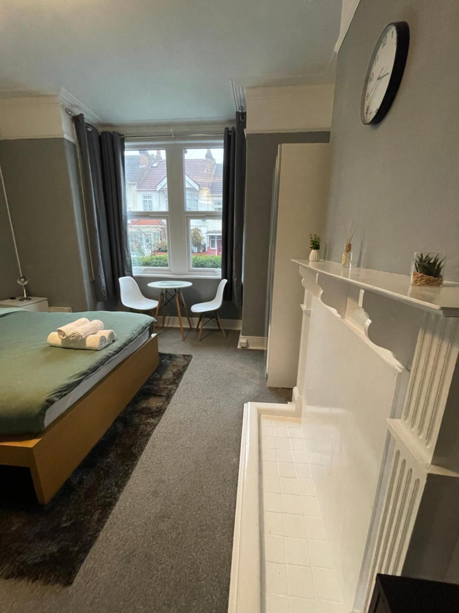 Cosy Double Rooms A Stones Throw From Wembley Stadium London Exterior photo